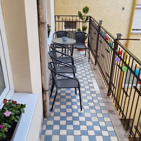 Vintage Apartman In City Center ميسكولك المظهر الخارجي الصورة